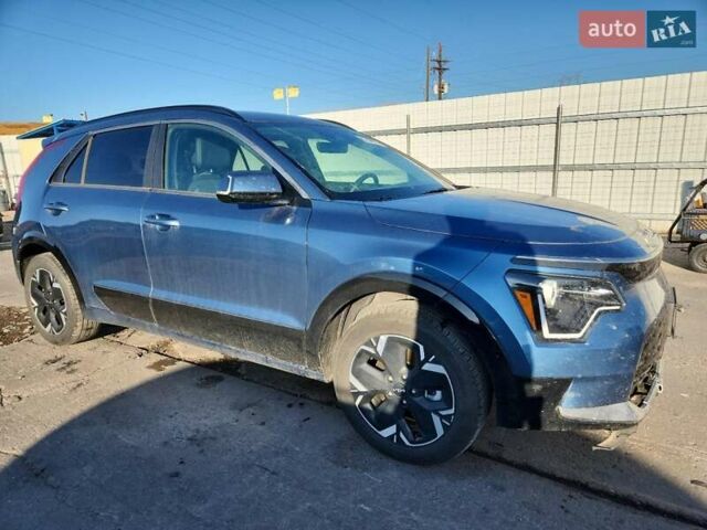 Киа Niro 2024 в Луцке на Automoto.ua Синий Киа Niro, объемом двигателя 0 л и пробегом 13 тыс. км за 4500 $, фото 2 на Automoto.ua