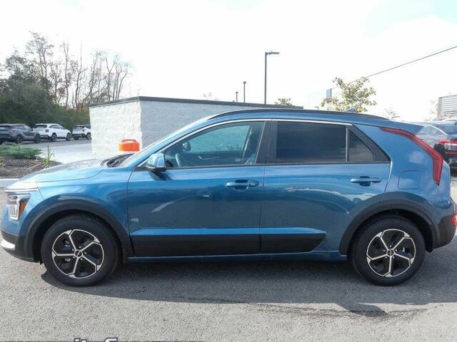 Синий Киа Niro, объемом двигателя 1.6 л и пробегом 10 тыс. км за 15000 $, фото 3 на Automoto.ua