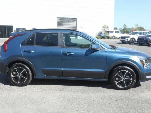 Синий Киа Niro, объемом двигателя 0 л и пробегом 3 тыс. км за 19000 $, фото 3 на Automoto.ua