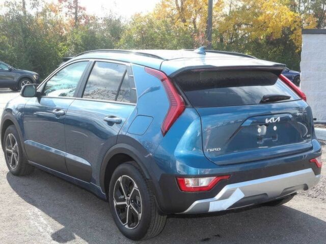 Синий Киа Niro, объемом двигателя 1.6 л и пробегом 10 тыс. км за 15000 $, фото 4 на Automoto.ua
