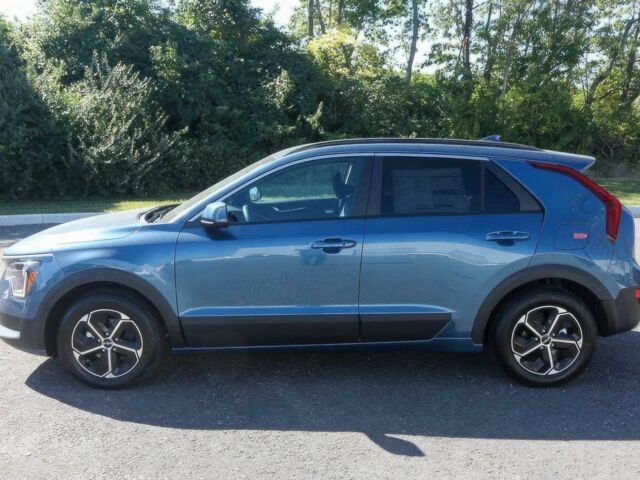 Синий Киа Niro, объемом двигателя 0 л и пробегом 3 тыс. км за 19000 $, фото 4 на Automoto.ua