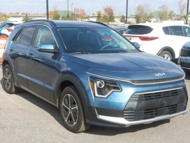 Синий Киа Niro, объемом двигателя 1.6 л и пробегом 10 тыс. км за 15000 $, фото 2 на Automoto.ua