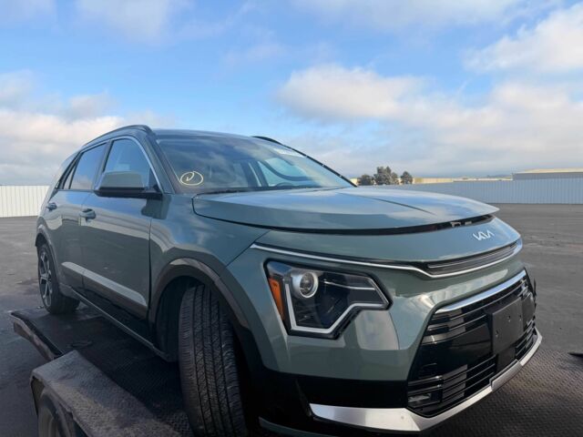 Зелений Кіа Niro, об'ємом двигуна 1.6 л та пробігом 56 тис. км за 16500 $, фото 4 на Automoto.ua