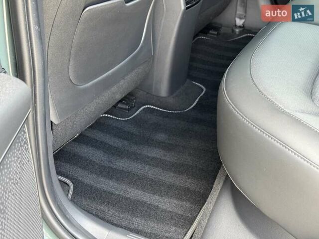 Зелений Кіа Niro, об'ємом двигуна 0 л та пробігом 79 тис. км за 29347 $, фото 29 на Automoto.ua