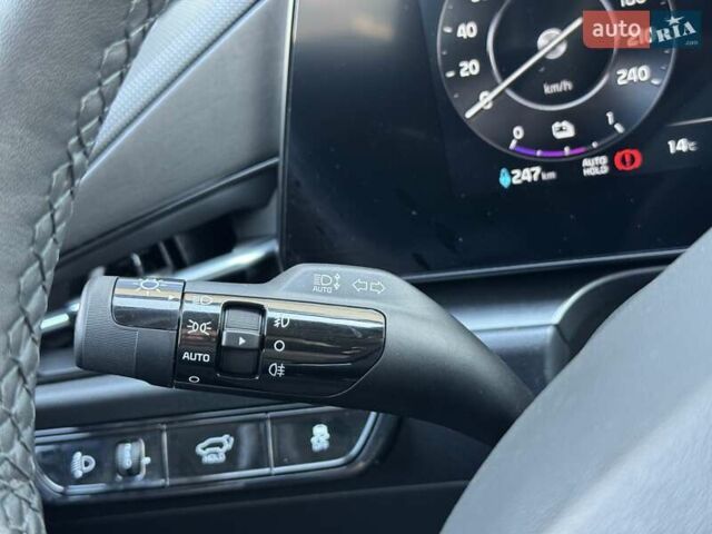 Зелений Кіа Niro, об'ємом двигуна 0 л та пробігом 79 тис. км за 29347 $, фото 15 на Automoto.ua