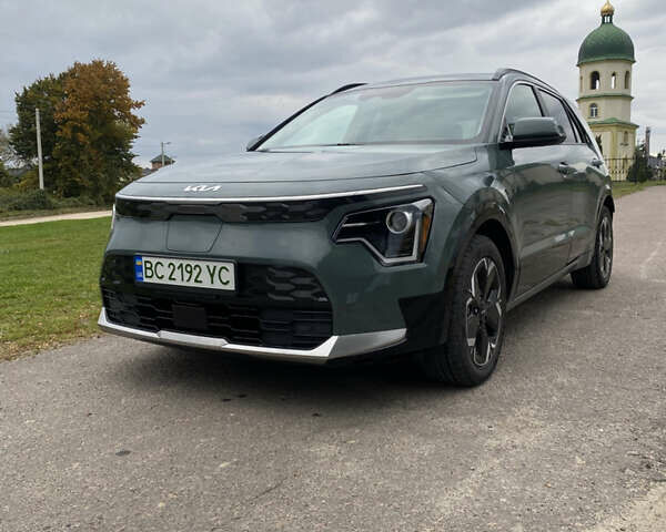 Зеленый Киа Niro, объемом двигателя 0 л и пробегом 160 тыс. км за 21999 $, фото 2 на Automoto.ua