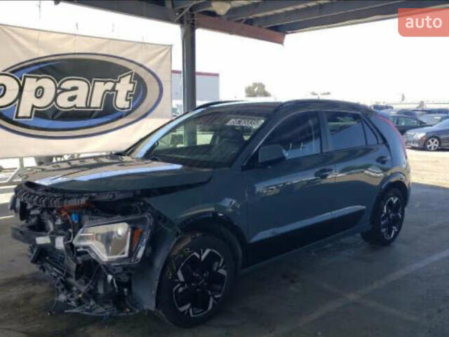 Зеленый Киа Niro, объемом двигателя 0 л и пробегом 140 тыс. км за 18000 $, фото 9 на Automoto.ua