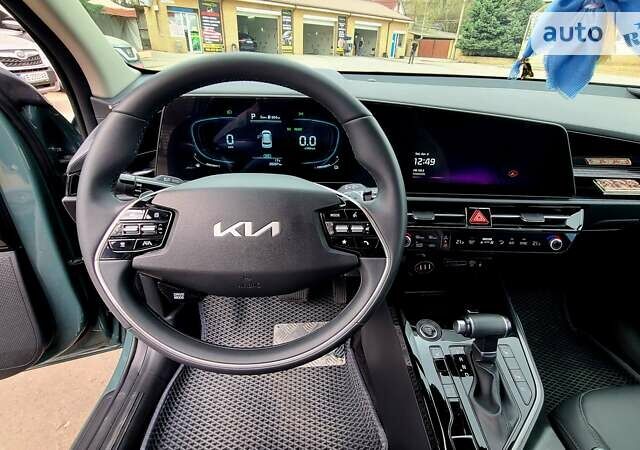 Зелений Кіа Niro, об'ємом двигуна 1.58 л та пробігом 28 тис. км за 34000 $, фото 15 на Automoto.ua