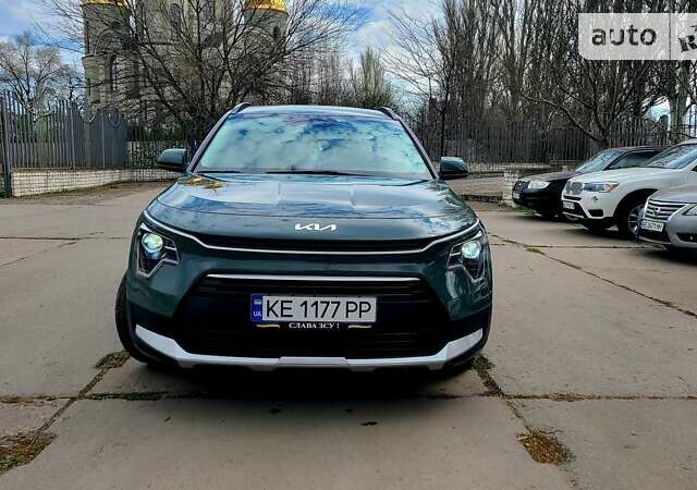 Зеленый Киа Niro, объемом двигателя 1.6 л и пробегом 28 тыс. км за 32500 $, фото 1 на Automoto.ua