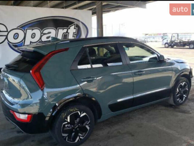 Зеленый Киа Niro, объемом двигателя 0 л и пробегом 140 тыс. км за 18000 $, фото 1 на Automoto.ua