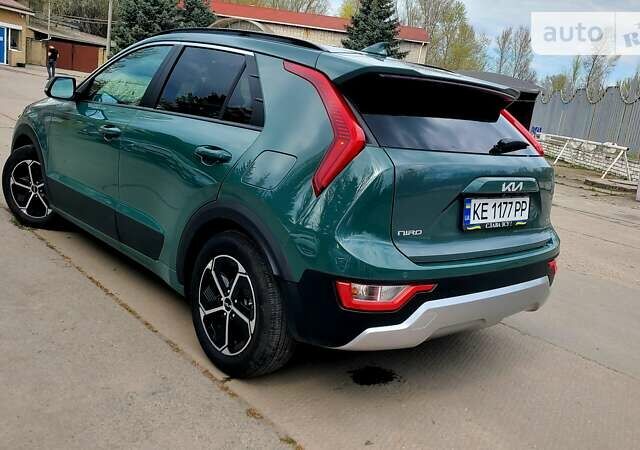 Зелений Кіа Niro, об'ємом двигуна 1.58 л та пробігом 28 тис. км за 34000 $, фото 5 на Automoto.ua