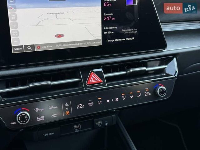 Зелений Кіа Niro, об'ємом двигуна 0 л та пробігом 79 тис. км за 29347 $, фото 20 на Automoto.ua