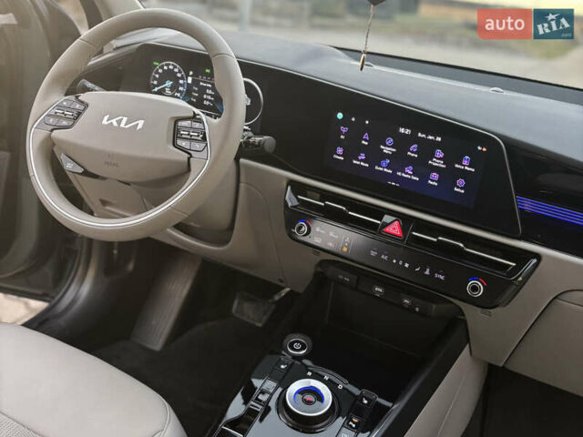 Зеленый Киа Niro, объемом двигателя 0 л и пробегом 24 тыс. км за 22799 $, фото 25 на Automoto.ua
