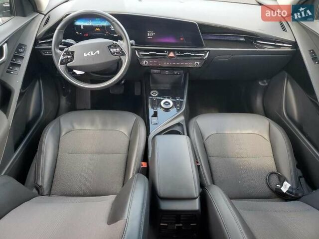 Зелений Кіа Niro, об'ємом двигуна 0 л та пробігом 96 тис. км за 16000 $, фото 5 на Automoto.ua