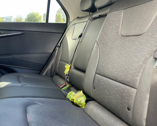 Зеленый Киа Niro, объемом двигателя 0 л и пробегом 14 тыс. км за 25999 $, фото 13 на Automoto.ua