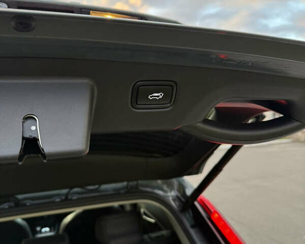 Зелений Кіа Niro, об'ємом двигуна 0 л та пробігом 28 тис. км за 24400 $, фото 41 на Automoto.ua