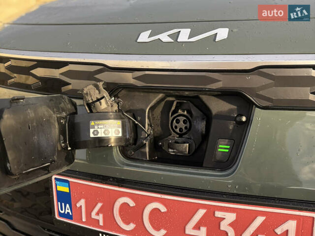 Зеленый Киа Niro, объемом двигателя 0 л и пробегом 24 тыс. км за 22799 $, фото 3 на Automoto.ua