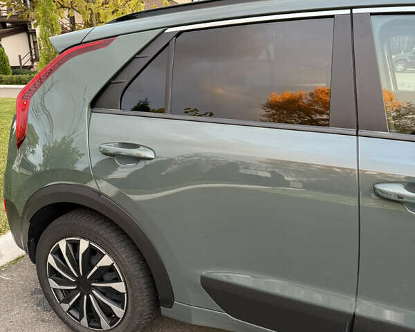Зелений Кіа Niro, об'ємом двигуна 0 л та пробігом 28 тис. км за 24400 $, фото 5 на Automoto.ua