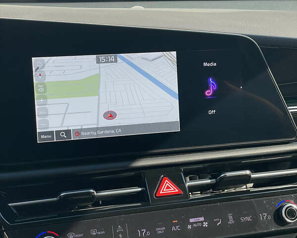 Зеленый Киа Niro, объемом двигателя 0 л и пробегом 14 тыс. км за 25999 $, фото 11 на Automoto.ua