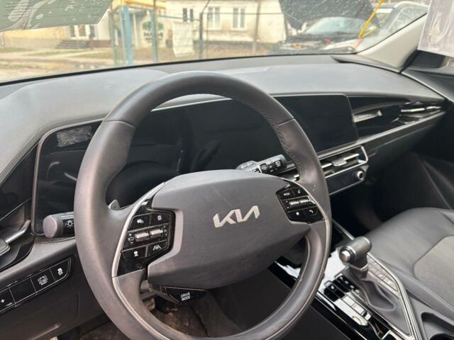 Зеленый Киа Niro, объемом двигателя 1.6 л и пробегом 84 тыс. км за 18900 $, фото 19 на Automoto.ua