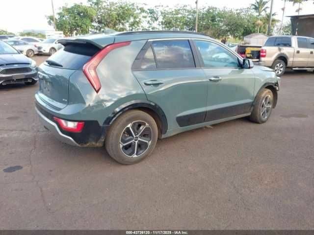 Зеленый Киа Niro, объемом двигателя 1.6 л и пробегом 36 тыс. км за 7000 $, фото 5 на Automoto.ua