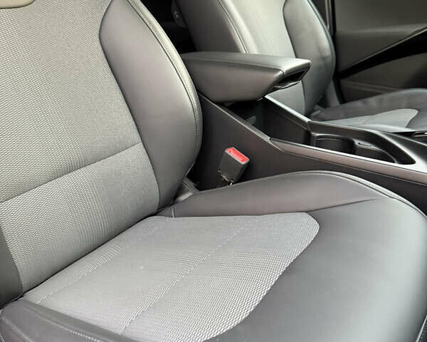 Зелений Кіа Niro, об'ємом двигуна 0 л та пробігом 28 тис. км за 24400 $, фото 31 на Automoto.ua