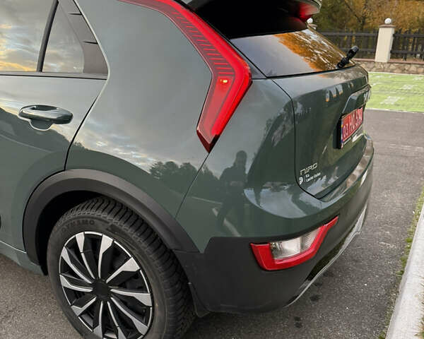 Зелений Кіа Niro, об'ємом двигуна 0 л та пробігом 28 тис. км за 24400 $, фото 13 на Automoto.ua