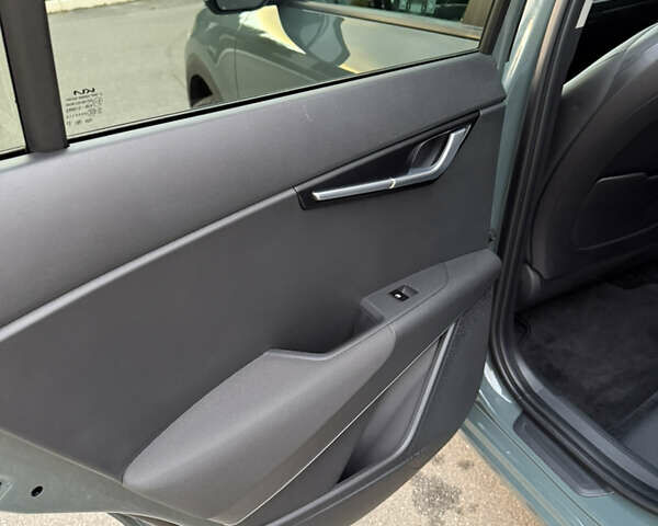 Зелений Кіа Niro, об'ємом двигуна 0 л та пробігом 28 тис. км за 24400 $, фото 37 на Automoto.ua