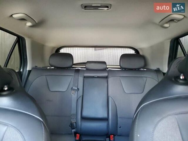 Зелений Кіа Niro, об'ємом двигуна 0 л та пробігом 96 тис. км за 16000 $, фото 3 на Automoto.ua