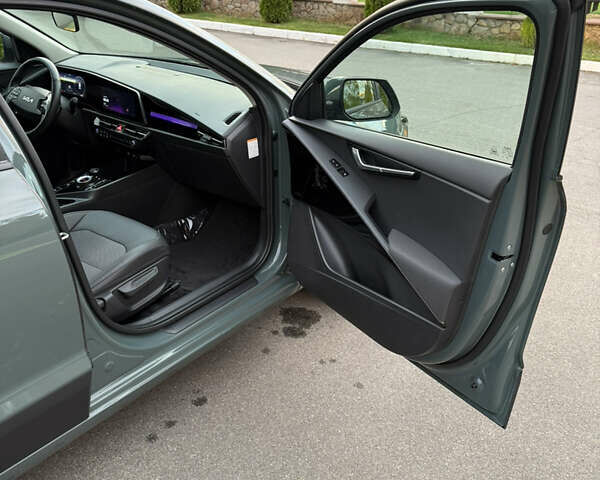 Зелений Кіа Niro, об'ємом двигуна 0 л та пробігом 28 тис. км за 24400 $, фото 26 на Automoto.ua