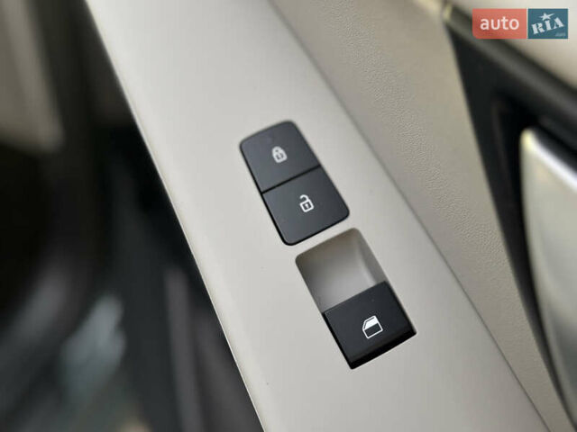 Зеленый Киа Niro, объемом двигателя 0 л и пробегом 24 тыс. км за 22799 $, фото 32 на Automoto.ua