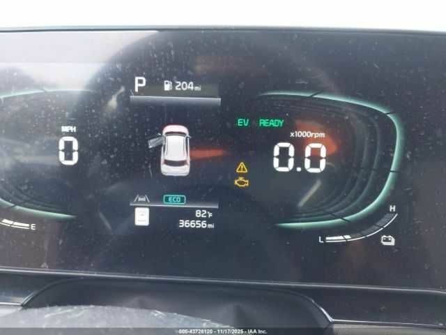 Зеленый Киа Niro, объемом двигателя 1.6 л и пробегом 36 тыс. км за 7000 $, фото 10 на Automoto.ua