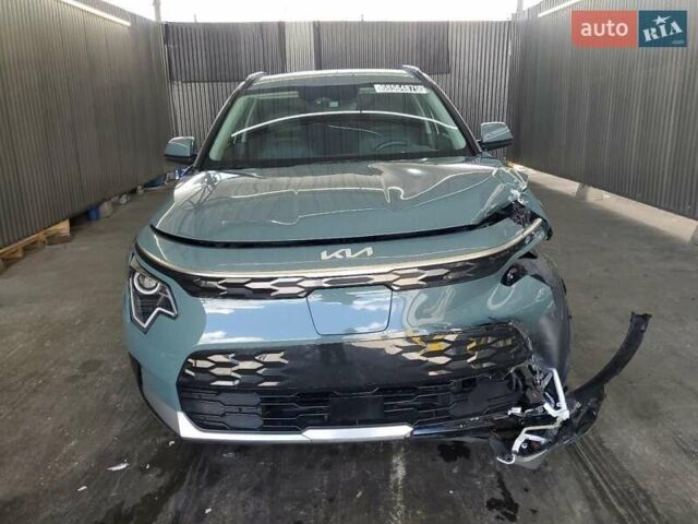 Зелений Кіа Niro, об'ємом двигуна 0 л та пробігом 96 тис. км за 16000 $, фото 12 на Automoto.ua