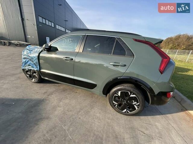 Зелений Кіа Niro, об'ємом двигуна 0 л та пробігом 96 тис. км за 16000 $, фото 6 на Automoto.ua