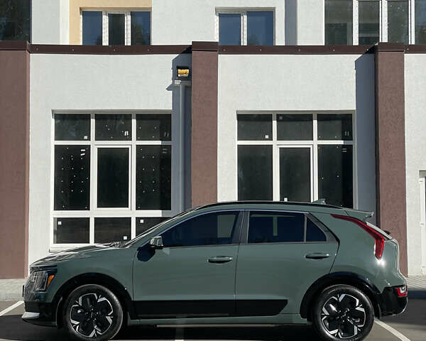 Зеленый Киа Niro, объемом двигателя 0 л и пробегом 14 тыс. км за 28500 $, фото 1 на Automoto.ua