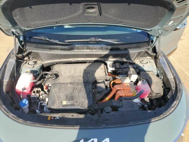 Зелений Кіа Niro, об'ємом двигуна 1.6 л та пробігом 28 тис. км за 9000 $, фото 11 на Automoto.ua