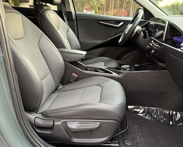 Зелений Кіа Niro, об'ємом двигуна 0 л та пробігом 28 тис. км за 24400 $, фото 28 на Automoto.ua