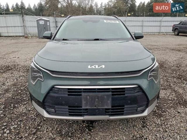 Зелений Кіа Niro, об'ємом двигуна 1.58 л та пробігом 93 тис. км за 7000 $, фото 4 на Automoto.ua