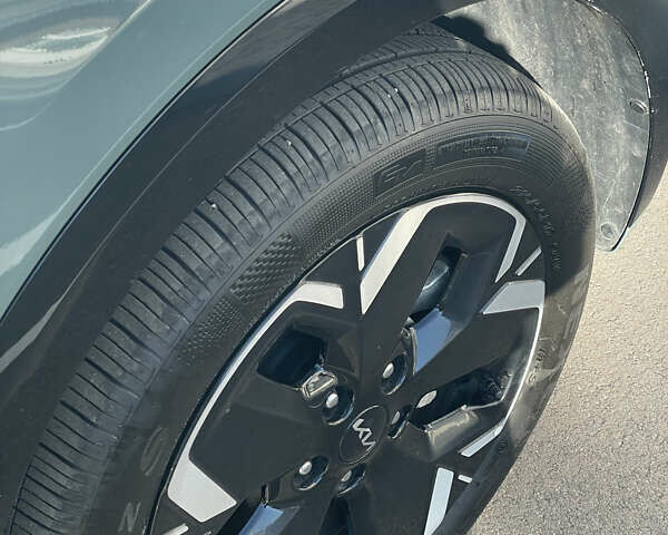 Зеленый Киа Niro, объемом двигателя 0 л и пробегом 14 тыс. км за 28500 $, фото 6 на Automoto.ua