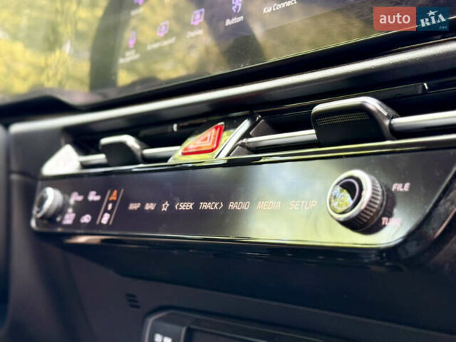 Зеленый Киа Niro, объемом двигателя 0 л и пробегом 26 тыс. км за 25199 $, фото 74 на Automoto.ua