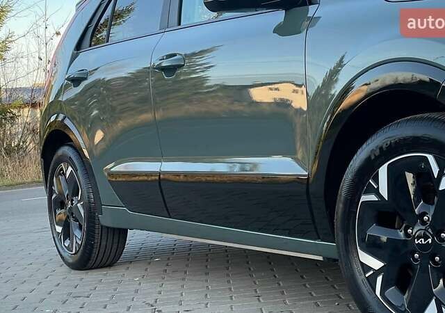 Зеленый Киа Niro, объемом двигателя 0 л и пробегом 3 тыс. км за 24500 $, фото 4 на Automoto.ua