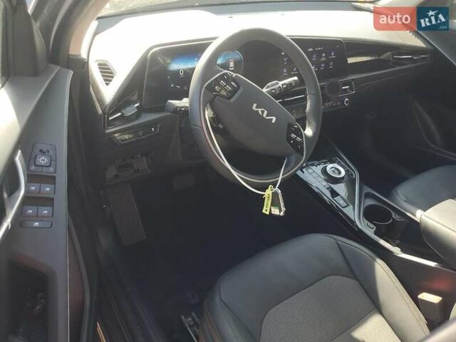 Зеленый Киа Niro, объемом двигателя 0 л и пробегом 25 тыс. км за 12500 $, фото 7 на Automoto.ua