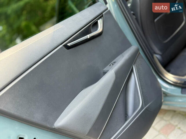 Зеленый Киа Niro, объемом двигателя 0 л и пробегом 26 тыс. км за 25199 $, фото 86 на Automoto.ua