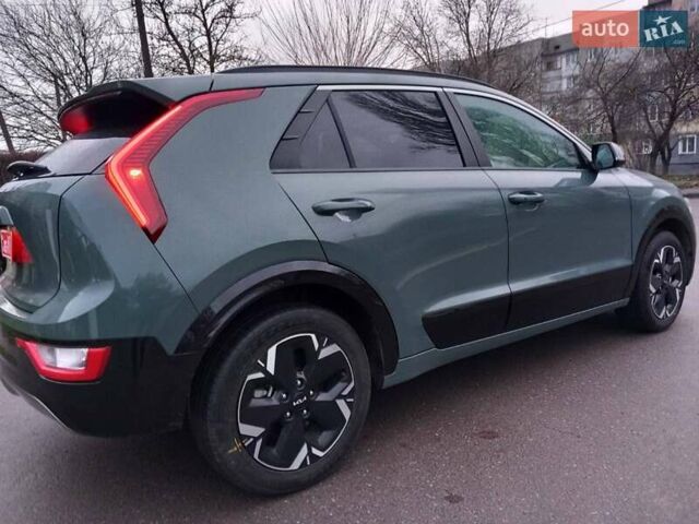 Зеленый Киа Niro, объемом двигателя 0 л и пробегом 121 тыс. км за 22500 $, фото 4 на Automoto.ua