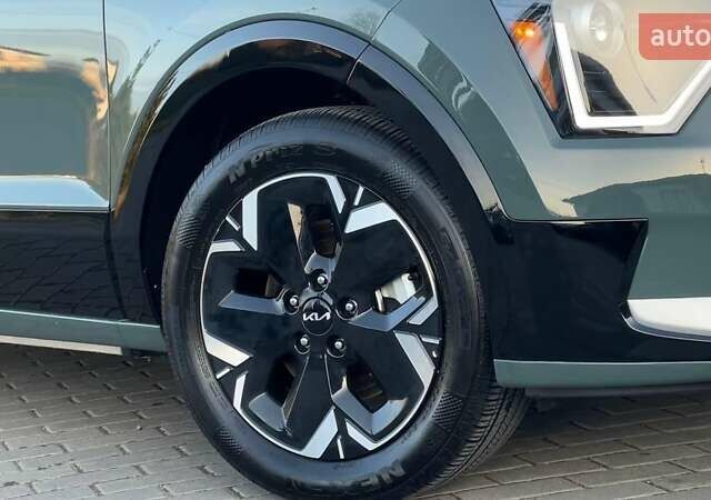 Зеленый Киа Niro, объемом двигателя 0 л и пробегом 3 тыс. км за 24500 $, фото 3 на Automoto.ua