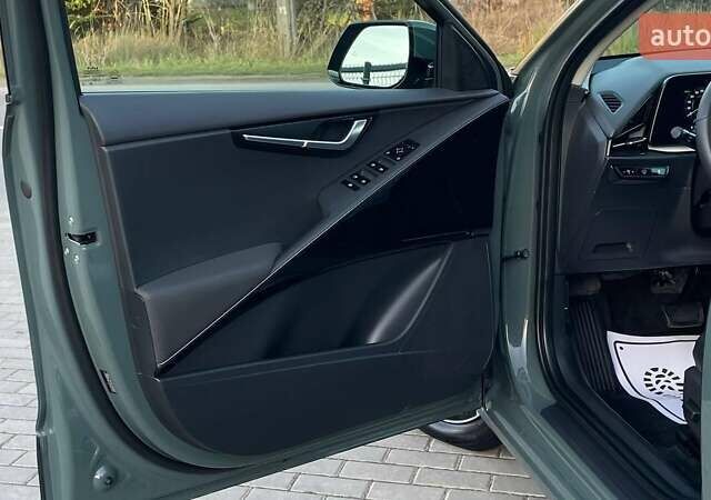 Зеленый Киа Niro, объемом двигателя 0 л и пробегом 3 тыс. км за 24500 $, фото 12 на Automoto.ua
