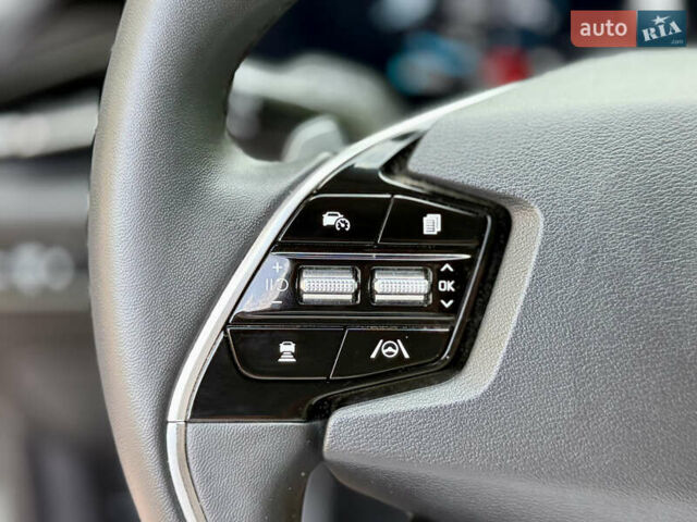 Зеленый Киа Niro, объемом двигателя 0 л и пробегом 26 тыс. км за 25199 $, фото 57 на Automoto.ua