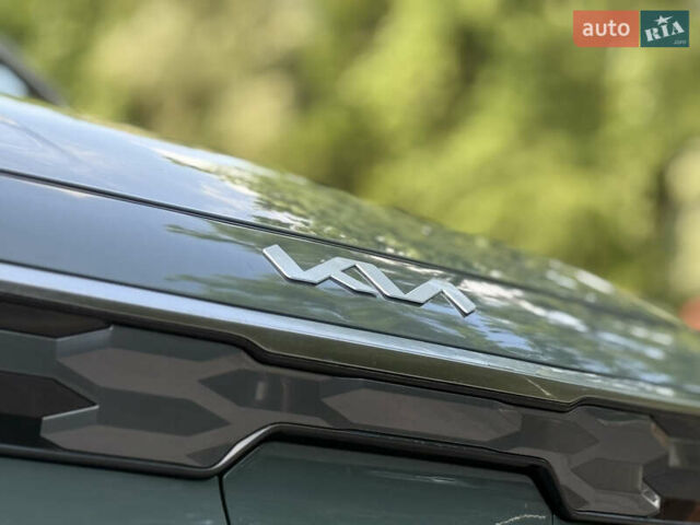Зеленый Киа Niro, объемом двигателя 0 л и пробегом 26 тыс. км за 25199 $, фото 7 на Automoto.ua