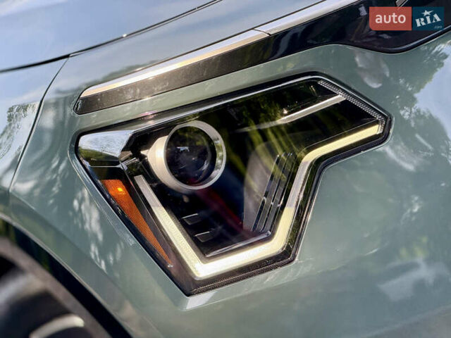Зеленый Киа Niro, объемом двигателя 0 л и пробегом 26 тыс. км за 25199 $, фото 5 на Automoto.ua