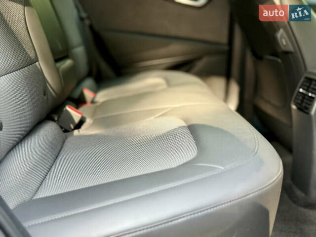 Зеленый Киа Niro, объемом двигателя 0 л и пробегом 26 тыс. км за 25199 $, фото 81 на Automoto.ua